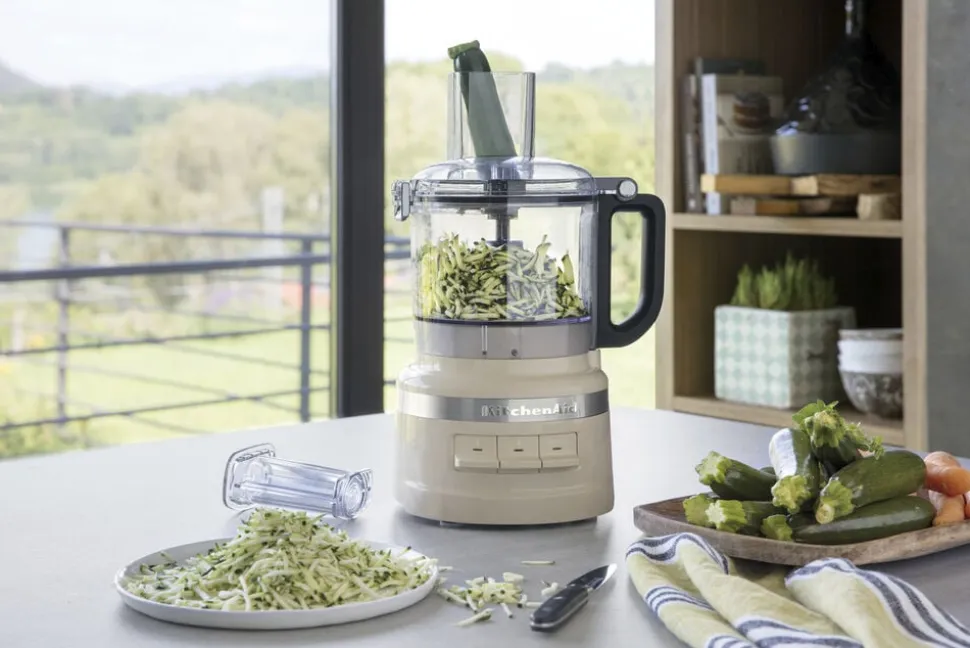 7 Cup foodprocessor creme KitchenAid