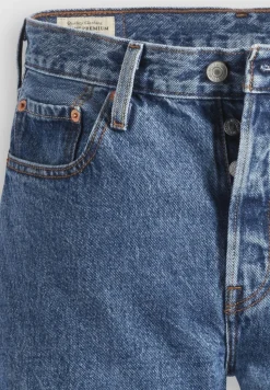 501 JEANS FOR WOMEN SHOUT OUT