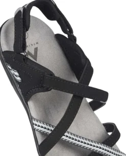 Ahtra sandal