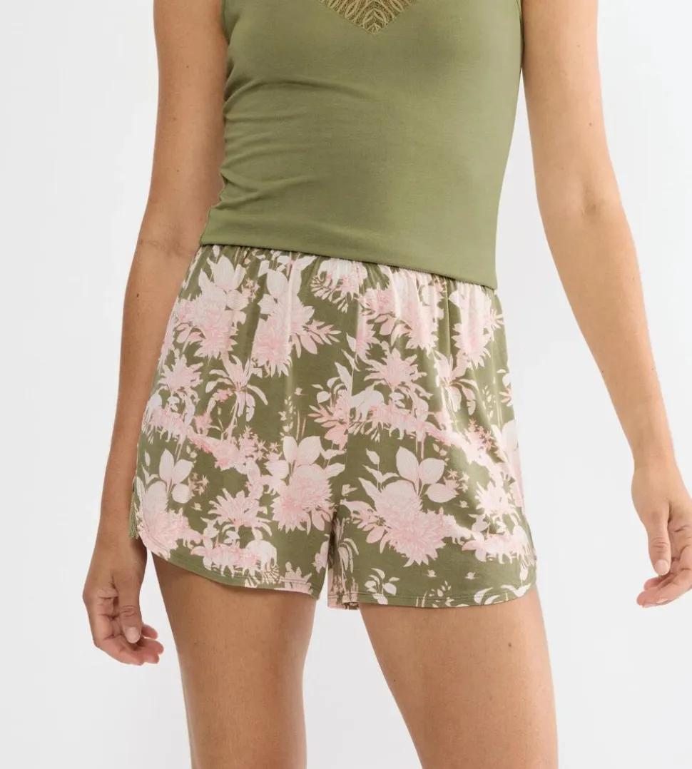 Aura Spotlight Shorts