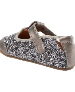 Baby glitter shoe 1