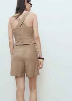 BERMUDA SHORTS. -- TERESA