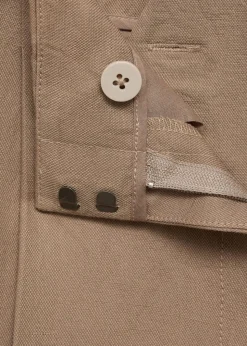 BERMUDA SHORTS. -- TERESA