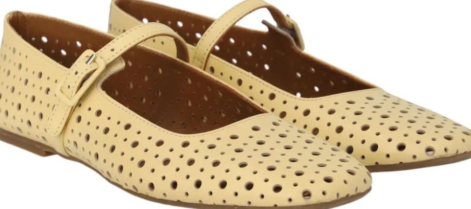 Blød ballerina med dekorativt hulmø