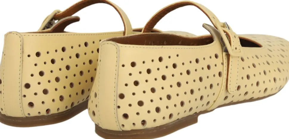 Blød ballerina med dekorativt hulmø