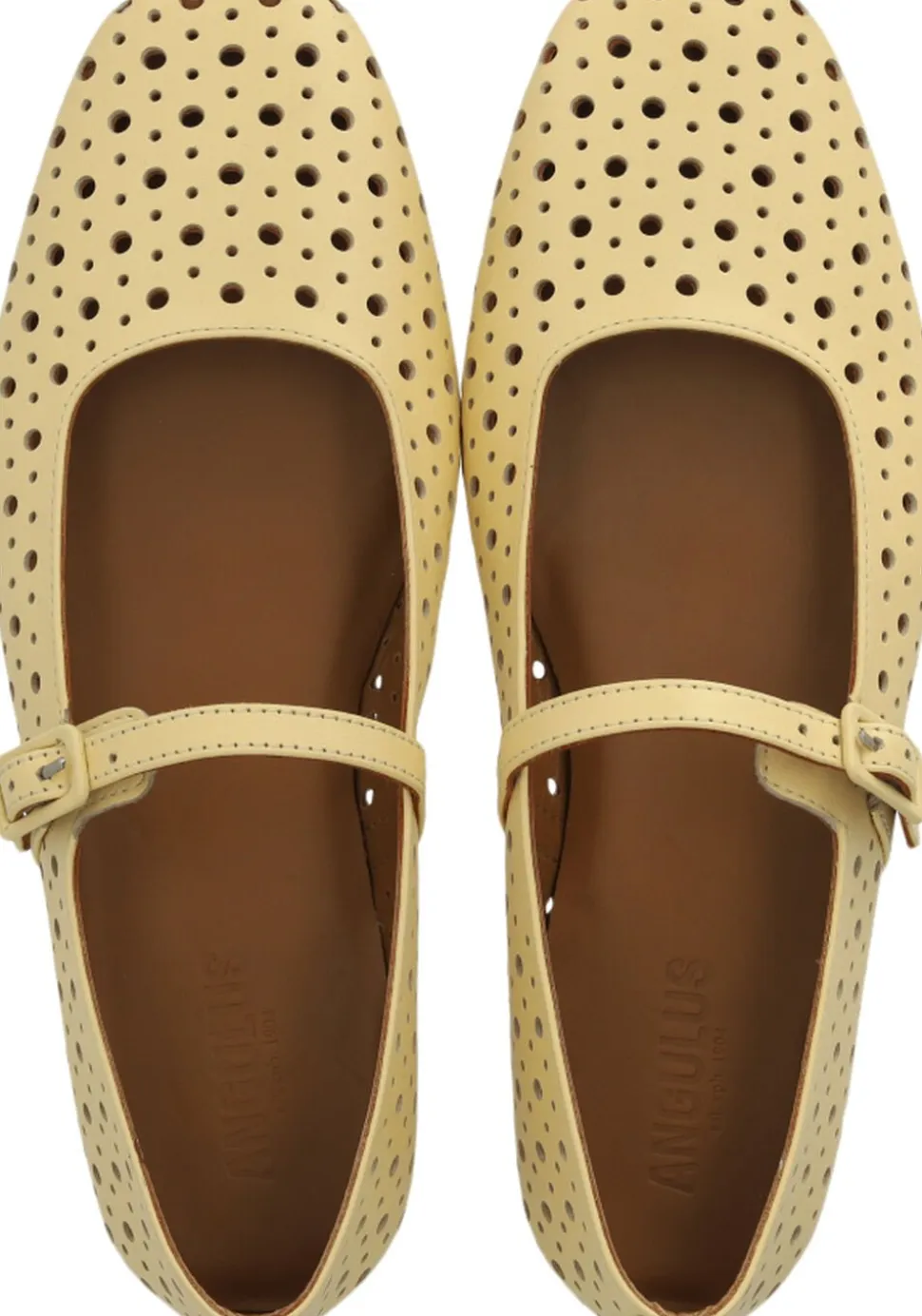 Blød ballerina med dekorativt hulmø