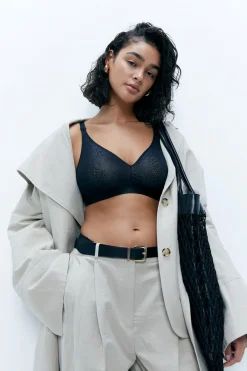 C Magnifique Wirefree support