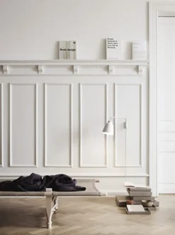 Caravaggio™ READ White, White