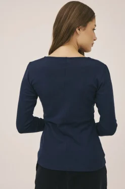 Cilla 16 V-halset bluse - 100% merino wool RWS