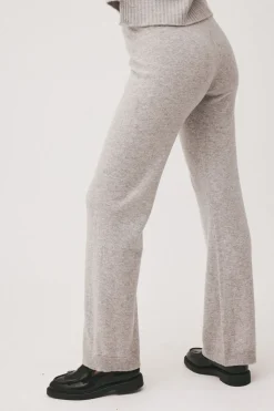 Classic 8 - 100% Cashmere