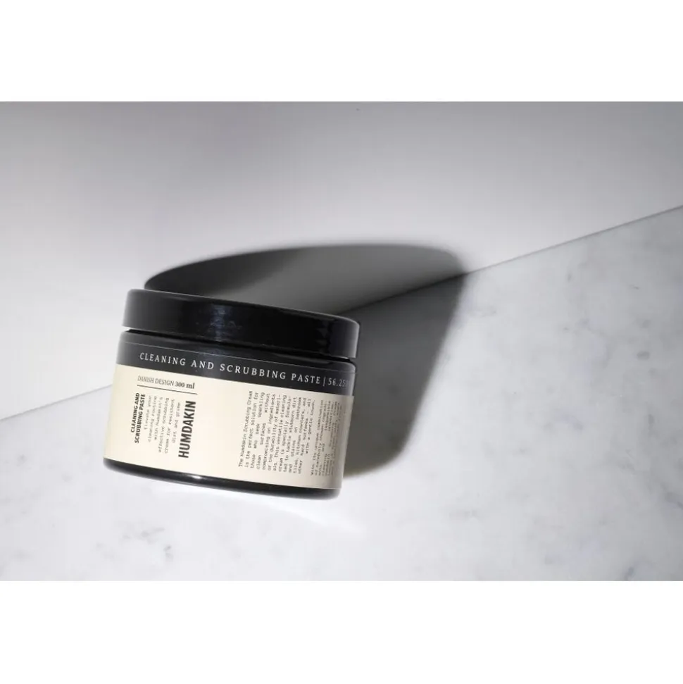 Cleaning and Scrubbing Paste