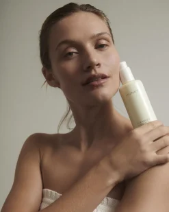 Cleanser - purifying milky face wash