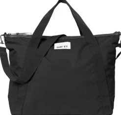 Day Gweneth RE-S Cross