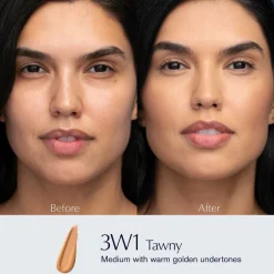 Double Wear Stay-In-Place Matte Powder Foundation