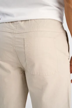 Elastic waist shorts