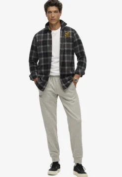 ESSENTIAL LOGO JOGGER