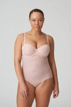 Figuras udglattende høje trusser