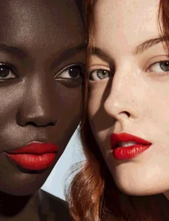 Flawless Finish Skincaring Foundation