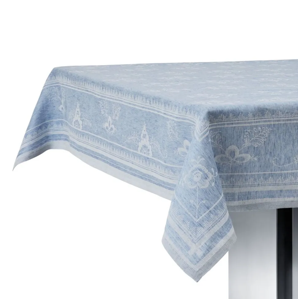 Heritage dug, 320 X 144 cm