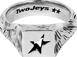 Hollow Star Ring