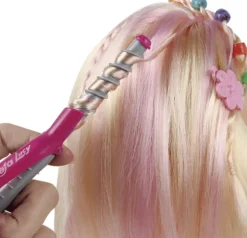 JUDITH FRISØRHOVEDmTILBEH