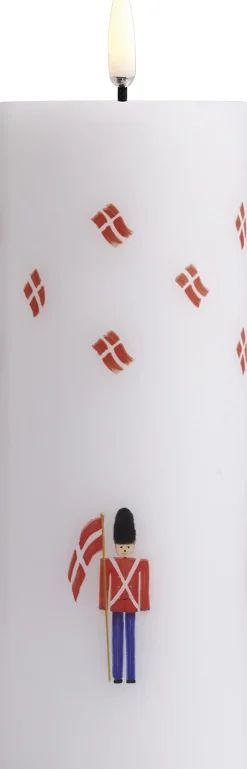 LED pillar celebration candle DK, Smooth, 5,8x15 cm