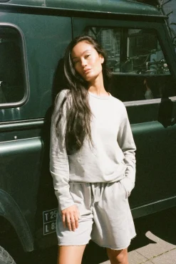 Light stretch shorts - Caitlin