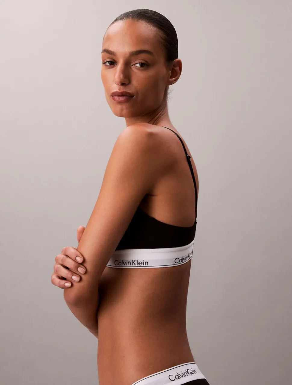 LIGHTLY LINED TRIANGLE