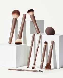 MINI COMPLEXION BUFFER BRUSH