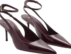 Patent heeled shoes