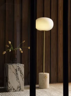 Plinth Tall, Calacatta Viola