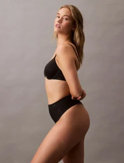 SCULPTED FIRM MESH THONG