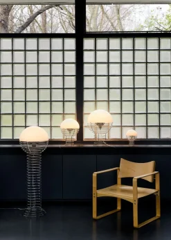 Series 270 F Armchair