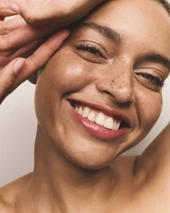 Skin Glow Tinted Beauty Balm