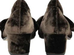 Sløjfe pump i blød velour