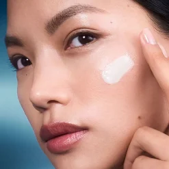 The Moisturizing Fresh Cream