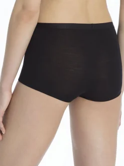 True Confidence Shorts