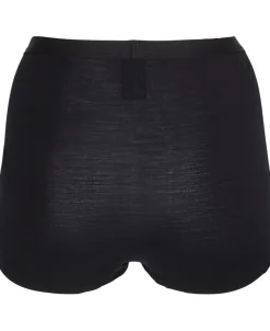 True Confidence Shorts