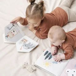 Tummy time stofbog Deer friends Farvemix