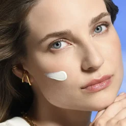 UV Defense Protective Hydrating Fluid SPF50+